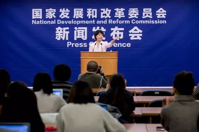 國(guó)家發(fā)改委:部分地區(qū)已具備光伏無(wú)補(bǔ)貼平價(jià)上網(wǎng)條件 國(guó)家發(fā)改委:部分地區(qū)已具備光伏無(wú)補(bǔ)貼平價(jià)上網(wǎng)條件