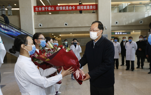 毛偉明董事長到北京電力醫(yī)院、白廣路辦公區(qū)檢查疫情防控工作并開展調(diào)研