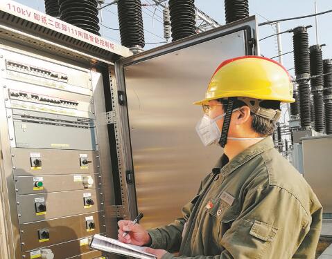 我是黨員，就應(yīng)該沖鋒在前——記湖北十堰供電公司檢修分公司鄖縣運(yùn)維班副班長楊永東