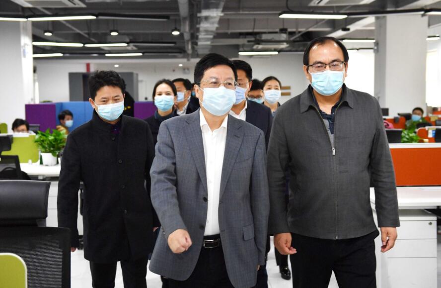 湖南省委常委、長沙市委書記胡衡華到大唐先一科技公司調(diào)研