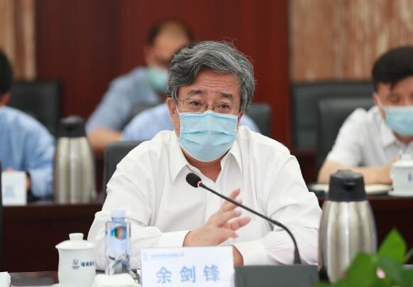 中核集團(tuán)黨組書記、董事長(zhǎng)余劍鋒：攜手同心干好新時(shí)代重大工程