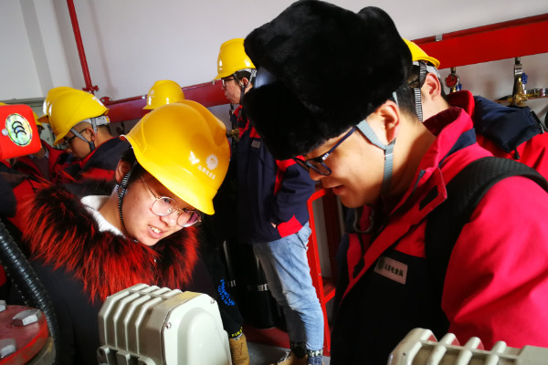 青春之路，奮斗不止