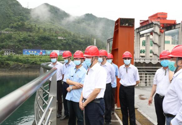 三峽集團(tuán)黨組書記、董事長雷鳴山赴湖北宜昌市調(diào)研