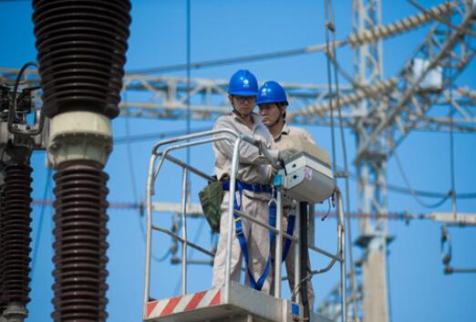 廈門供電:鋼鐵底色 光明速度