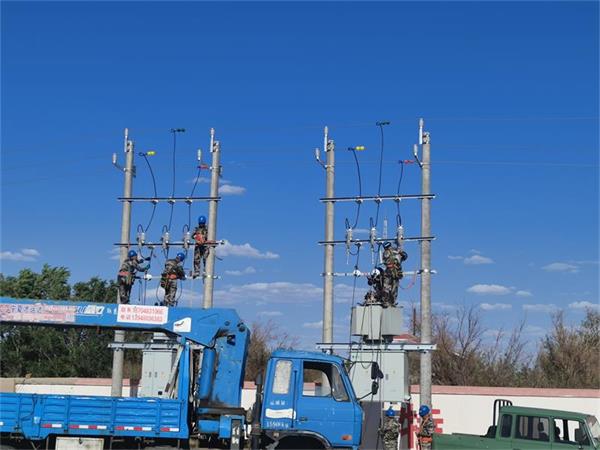 阿拉善電業(yè)局烏力吉供電分局 戍守邊防，電力護(hù)航