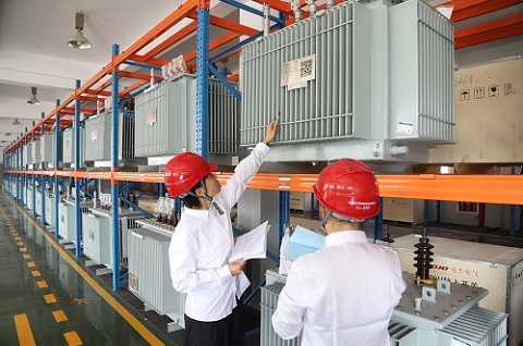 國(guó)網(wǎng)寧波市鄞州區(qū)供電公司：倉(cāng)庫(kù)盤(pán)點(diǎn)，迎“冬峰”