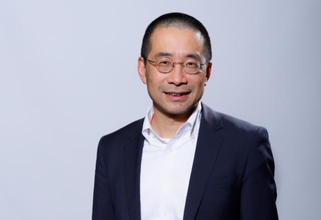 施耐德電氣全球執(zhí)行副總裁、中國區(qū)總裁尹正：提升能源效率助力實現(xiàn)碳中和