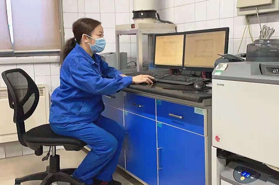 陡河發(fā)電廠郝雨霞：“我家住得近，急活兒我來”