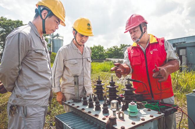 廖偉:堅守電網運維搶修第一線