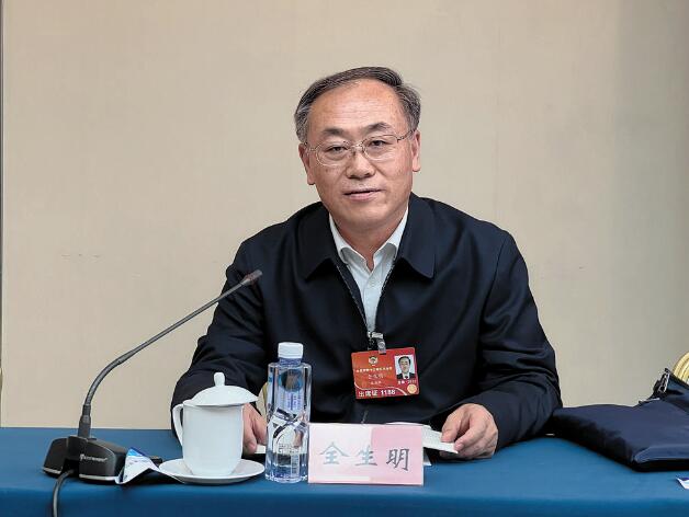 【兩會】國網(wǎng)電動汽車服務(wù)有限公司董事長、黨委書記全生明：加快構(gòu)建交通能源融合發(fā)展體系 促進(jìn)車與電網(wǎng)協(xié)同互動