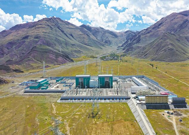 雪域高原上， 青春開出美麗的花