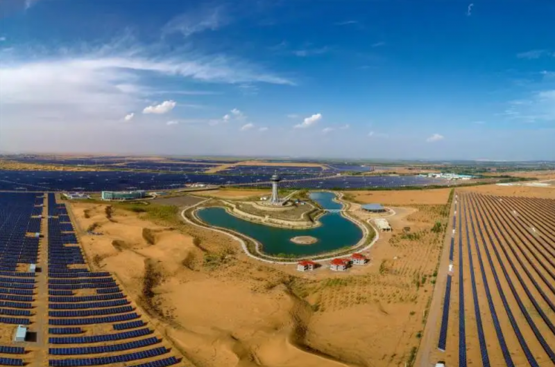 光伏治沙+風光大基地，寧夏“走出”生態(tài)保護和高質量發(fā)展新道路