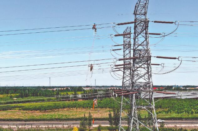 國(guó)網(wǎng)天津高壓公司:專項(xiàng)治理線路舞動(dòng) 提高線路安全水平