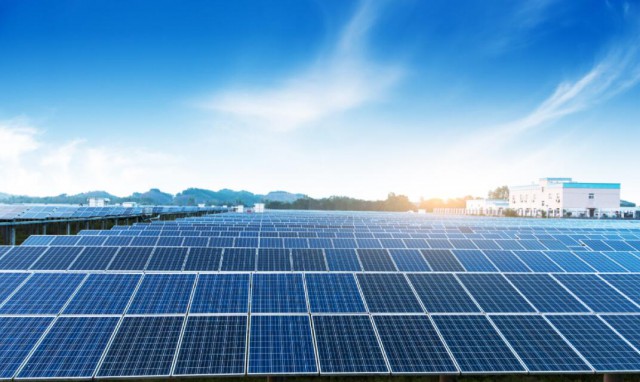提高利用效率，優(yōu)化資源配置，光伏助力工業(yè)領(lǐng)域碳減排
