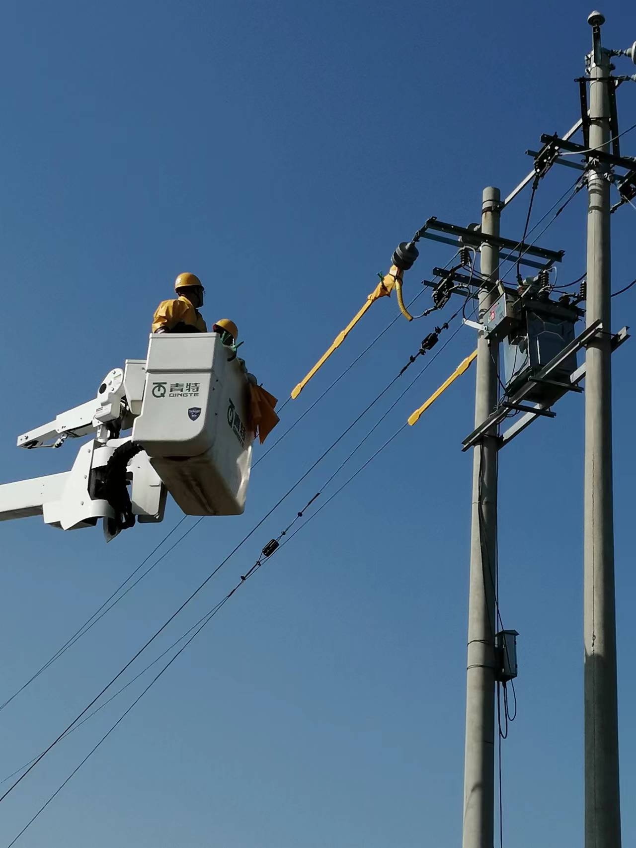 商都供電：“能帶不?！?，保供電優(yōu)服務(wù)