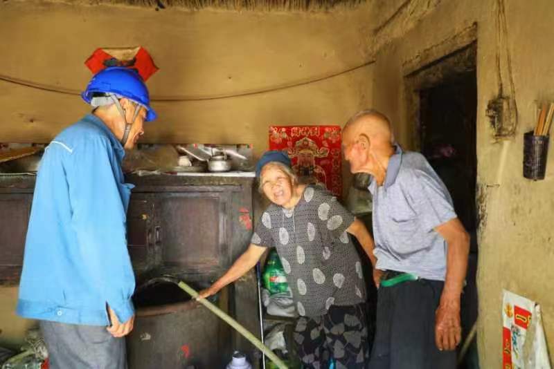 遲玉朋:技術(shù)“大拿”的貼心服務(wù)