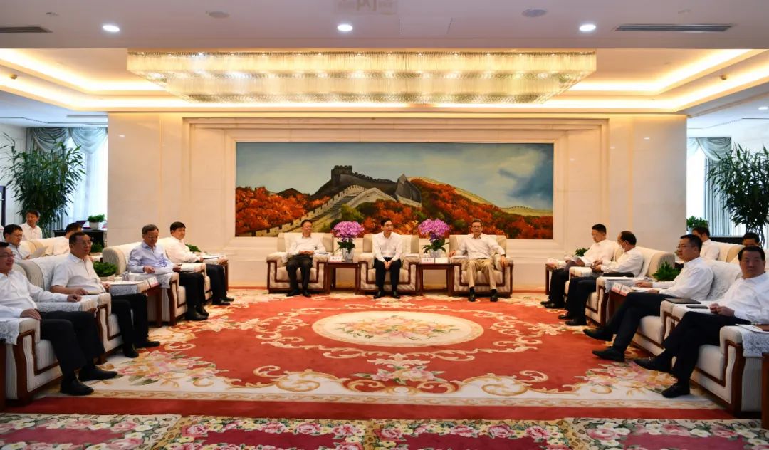 國(guó)家電投與中國(guó)建材集團(tuán)、中國(guó)鐵建舉行三方會(huì)談