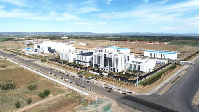 三峽集團(tuán)在“草原云谷”，打造一座“源網(wǎng)荷儲(chǔ)”樣板間