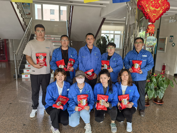 烏海市千里山供電公司：開展“愛心助農(nóng)，枸杞認(rèn)購”活動