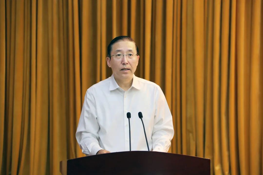 國家電網(wǎng)公司黨組書記、董事長辛保安在中央企業(yè)思想政治工作會(huì)議上作交流發(fā)言