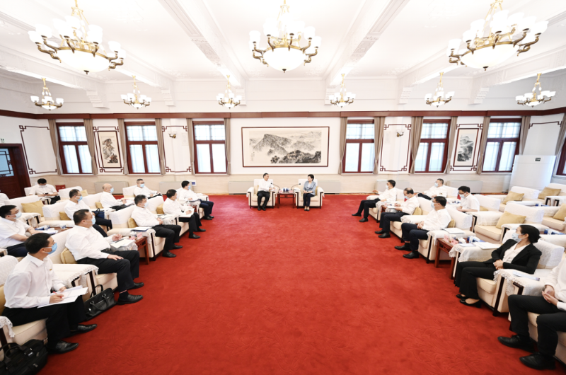 宋海良與江蘇省委常委、南京市委書(shū)記韓立明、市長(zhǎng)夏心旻會(huì)談