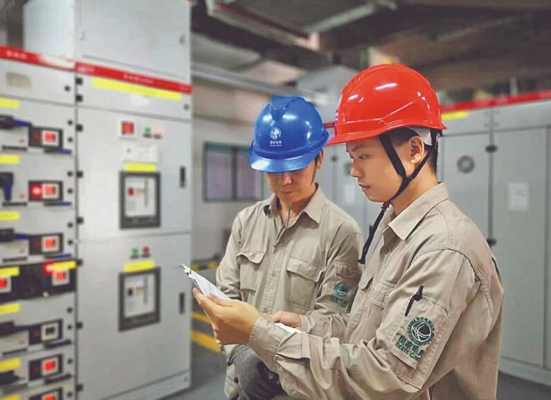 白云中:用心用情守護(hù)客戶用電安全