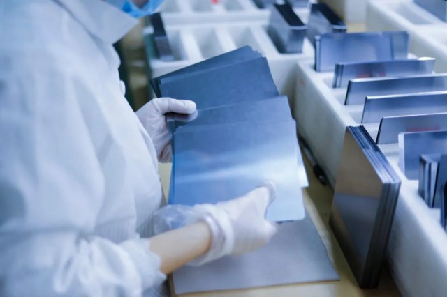 【索比月報(bào)】產(chǎn)量上升，新增產(chǎn)能逐步爬坡，新舊勢(shì)力繼續(xù)內(nèi)卷 ——9月光伏硅片市場(chǎng)總結(jié)