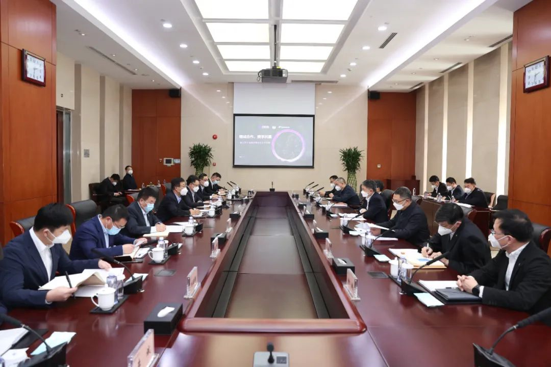 華能集團黨組書記、董事溫樞剛會見金風科技董事長武鋼