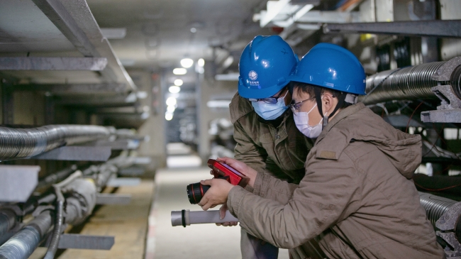 【新春走基層】國網鎮(zhèn)江供電公司：師徒共巡春運電力動脈