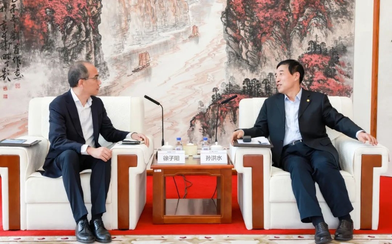 中國能建黨委副書記、總經(jīng)理孫洪水與中興通訊總裁徐子陽會(huì)談