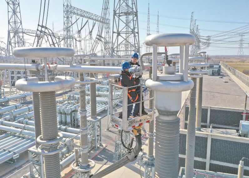 河北邢臺:應用數(shù)智化設備 助力特高壓檢修