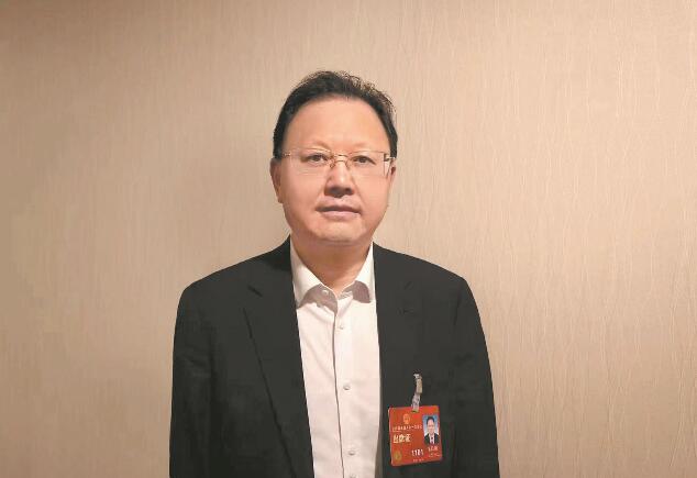 加快新能源產(chǎn)業(yè)技術(shù)創(chuàng)新 助推能源綠色低碳轉(zhuǎn)型——訪全國(guó)人大代表、江西贛鋒鋰業(yè)集團(tuán)股份有限公司董事長(zhǎng)李良彬