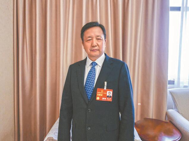 新型電力系統(tǒng)建設(shè)為電力裝備制造業(yè)帶來(lái)新機(jī)遇——訪全國(guó)人大代表，全國(guó)工商聯(lián)副主席，特變電工股份有限公司黨委書記、董事長(zhǎng)張新