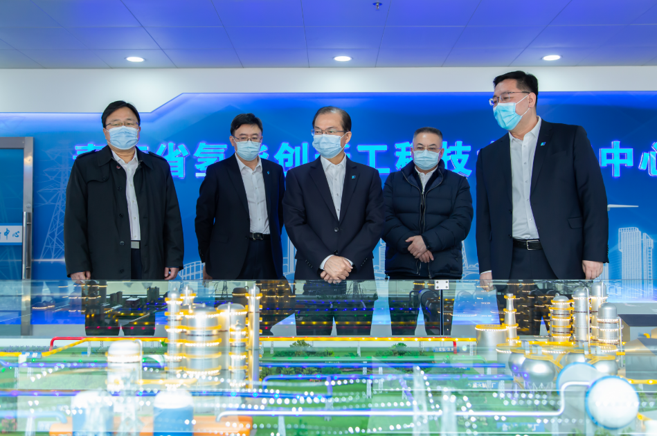 江毅、葉向東到青海區(qū)域調(diào)研