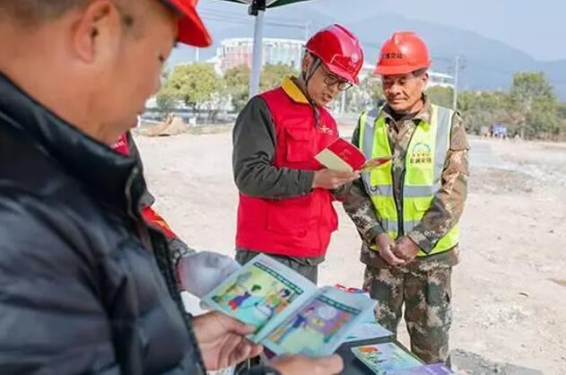 浙江甌海:“人防”+“技防” 筑牢電力“安全網”