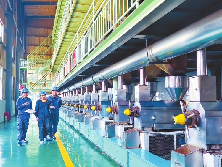 云南電網(wǎng)公司多措并舉保障電網(wǎng)安全穩(wěn)定運(yùn)行,助力經(jīng)濟(jì)社會(huì)發(fā)展