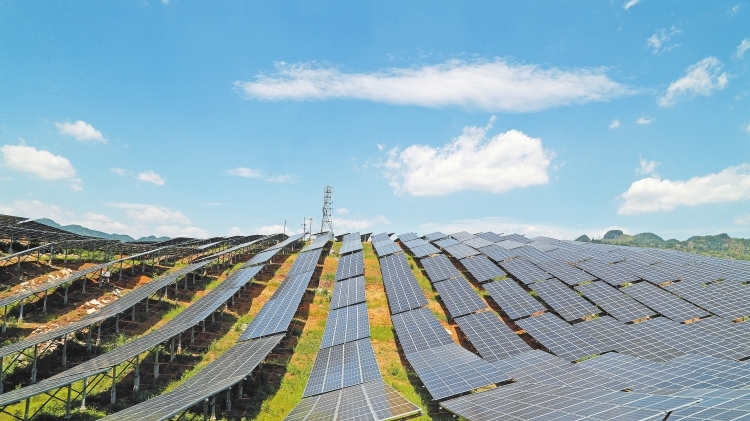 南方電網(wǎng)加快構(gòu)建新型電力系統(tǒng)助力貴州實現(xiàn)“雙碳”目標