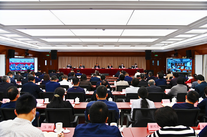 國家能源局召開學(xué)習(xí)貫徹習(xí)近平新時代中國特色社會主義思想主題教育動員部署會