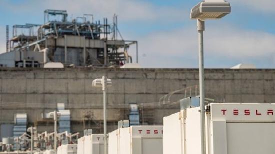 特斯拉一季度儲能電池安裝量飆升3倍半，創(chuàng)歷史新高