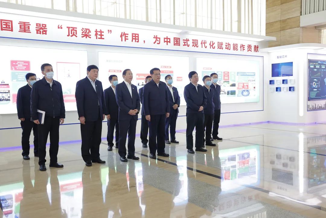 重慶市委書(shū)記袁家軍、市長(zhǎng)胡衡華與國(guó)家電網(wǎng)董事長(zhǎng)辛保安、總經(jīng)理張智剛會(huì)談