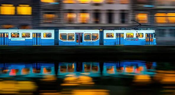 0排放!國產(chǎn)氫能源列車來了:時速160、600公里續(xù)航