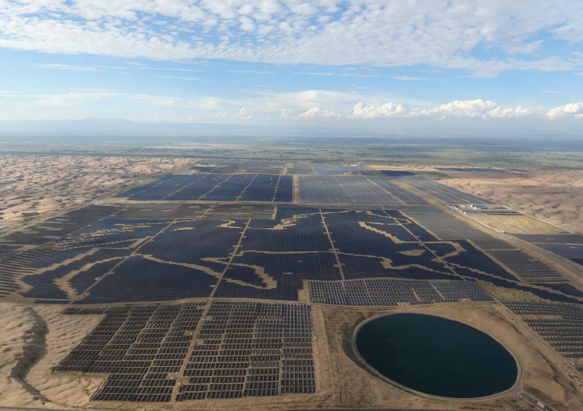 鄂爾多斯:“轉(zhuǎn)”出能源發(fā)展“新”天地