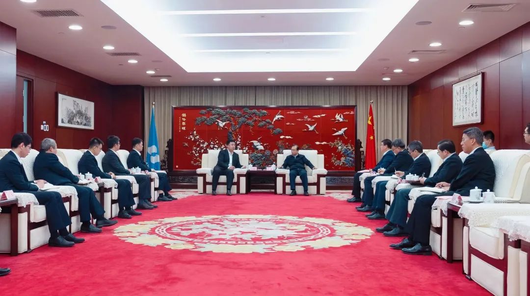 華電集團黨組書記、董事長江毅會見海博思創(chuàng)董事長、總經(jīng)理張劍輝