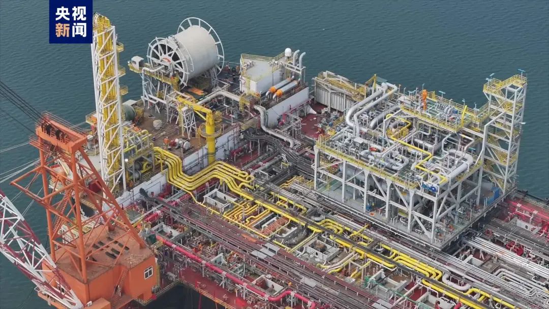 全球首艘!“海上石油加工廠”，交付了!