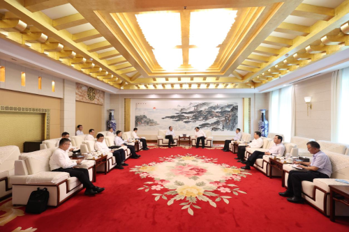 中國電建黨委副書記、總經(jīng)理王斌與山東省委常委、煙臺市委書記江成會談