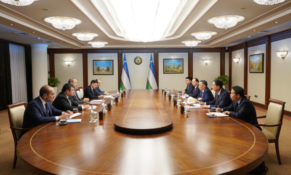 中國能建黨委書記、董事長宋海良拜會烏茲別克斯坦總理阿卜杜拉·阿里波夫