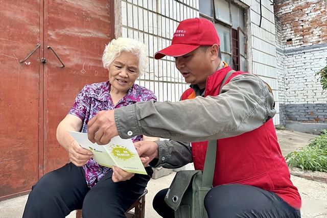 國(guó)網(wǎng)華辰供電公司服務(wù)走訪? ?？蛻羟鍥龆认? width=