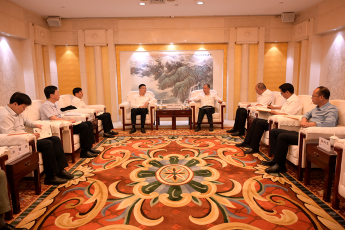 國(guó)家電投副總經(jīng)理徐樹(shù)彪與西寧市委書(shū)記王衛(wèi)東會(huì)談