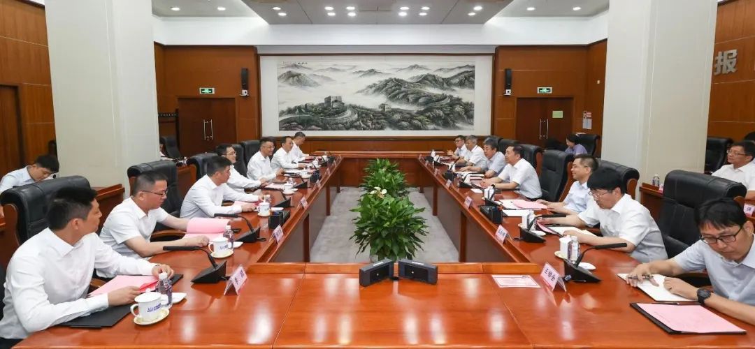 中核集團(tuán)黨組副書記、總經(jīng)理顧軍會(huì)見蘇州市委副書記、市長(zhǎng)吳慶文一行