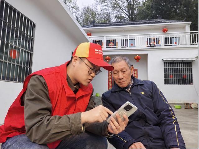 村網(wǎng)共建，讓村里老人生活更方便!